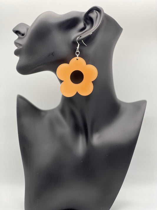 Peach Fuzz Daisy Earrings